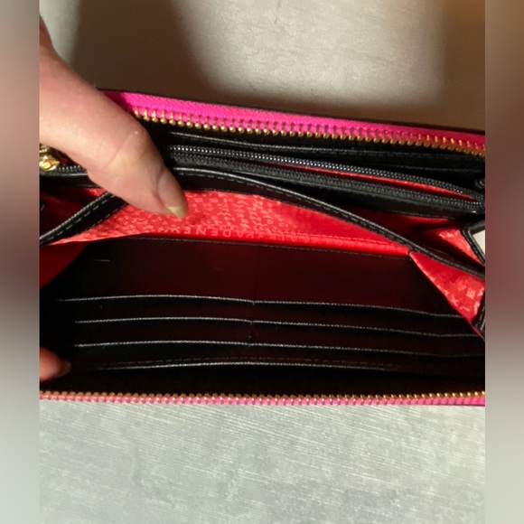 Kate Spade long bright stripe zip around wallet, EUC 8”x4”x1”, much storage - Picture 9 of 17